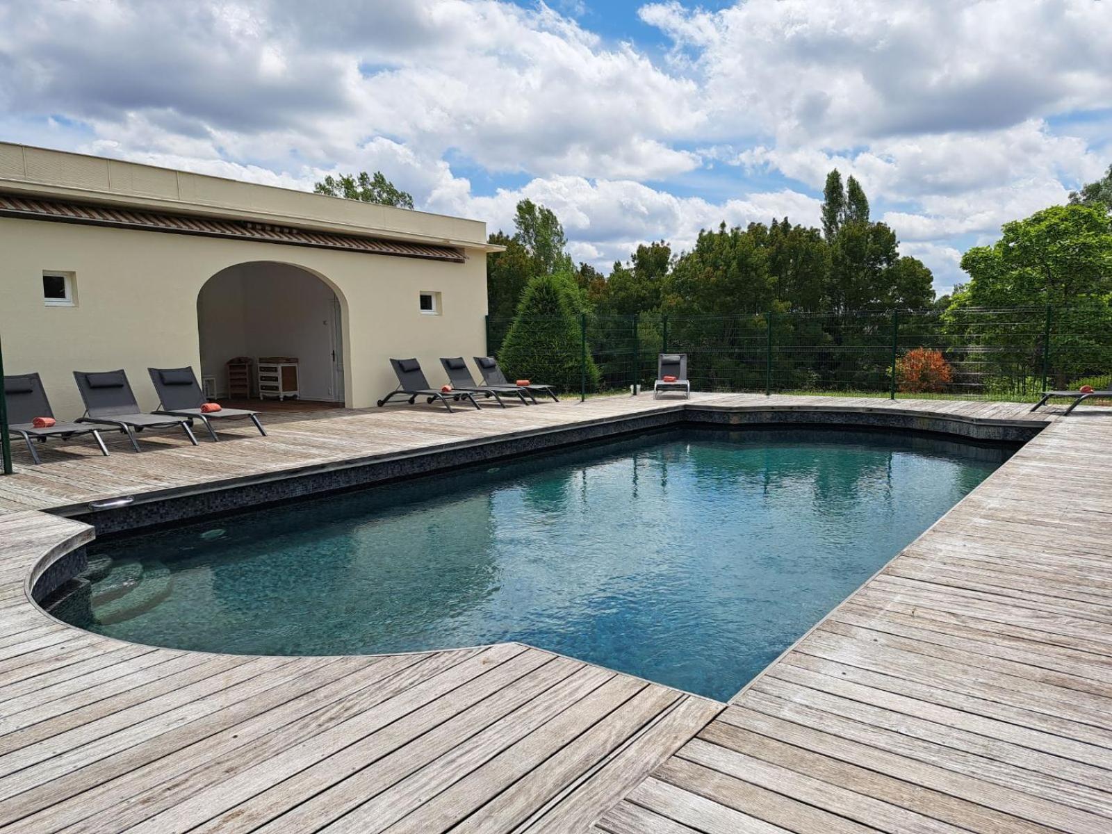 Château de Lussac Lussac (Gironde) Exterior foto